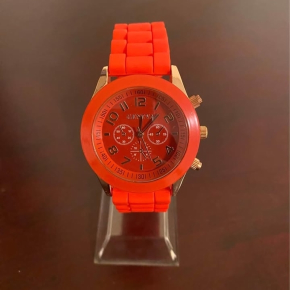 Red Fashion Watch - Picture 1 of 4